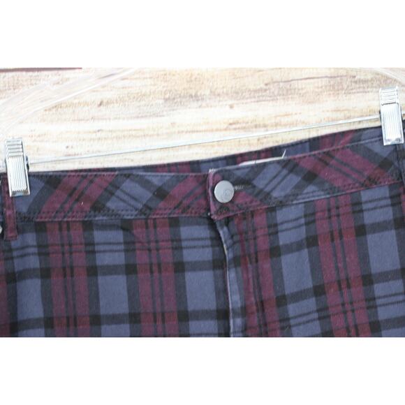 Cato EST 1946 Womens Plus Size 24W Curvy Plaid Pants 29" Inseam Gray Maroon - Picture 3 of 10